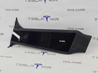 Накладка стойки B наружная + камера левая Tesla Model Y 1 поколение 2025, 1988796-00, 1809886-00, 1937558-79