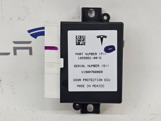 Модуль (блок) управления двери задний Tesla Model X 1 поколение 2018, 1055891-00