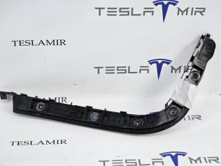 Крепление бампера заднего Tesla Model 3 1 поколение 2023, 1083988-00, 1083990-00