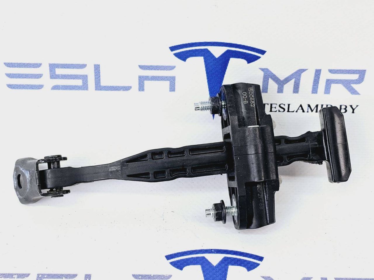 ограничитель открывания двери Tesla Model Y 1 поколение 2021, 1500682-00 - фото №1