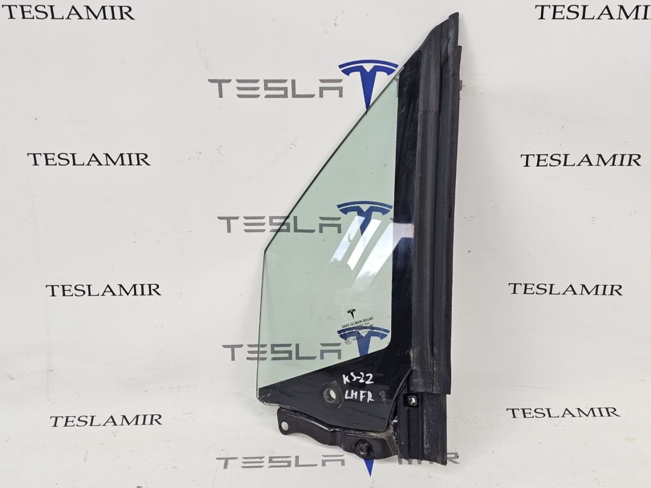 стекло двери передней левой Tesla Model X 1 поколение 2018, 1055205-00, 1108157-00 - фото №1
