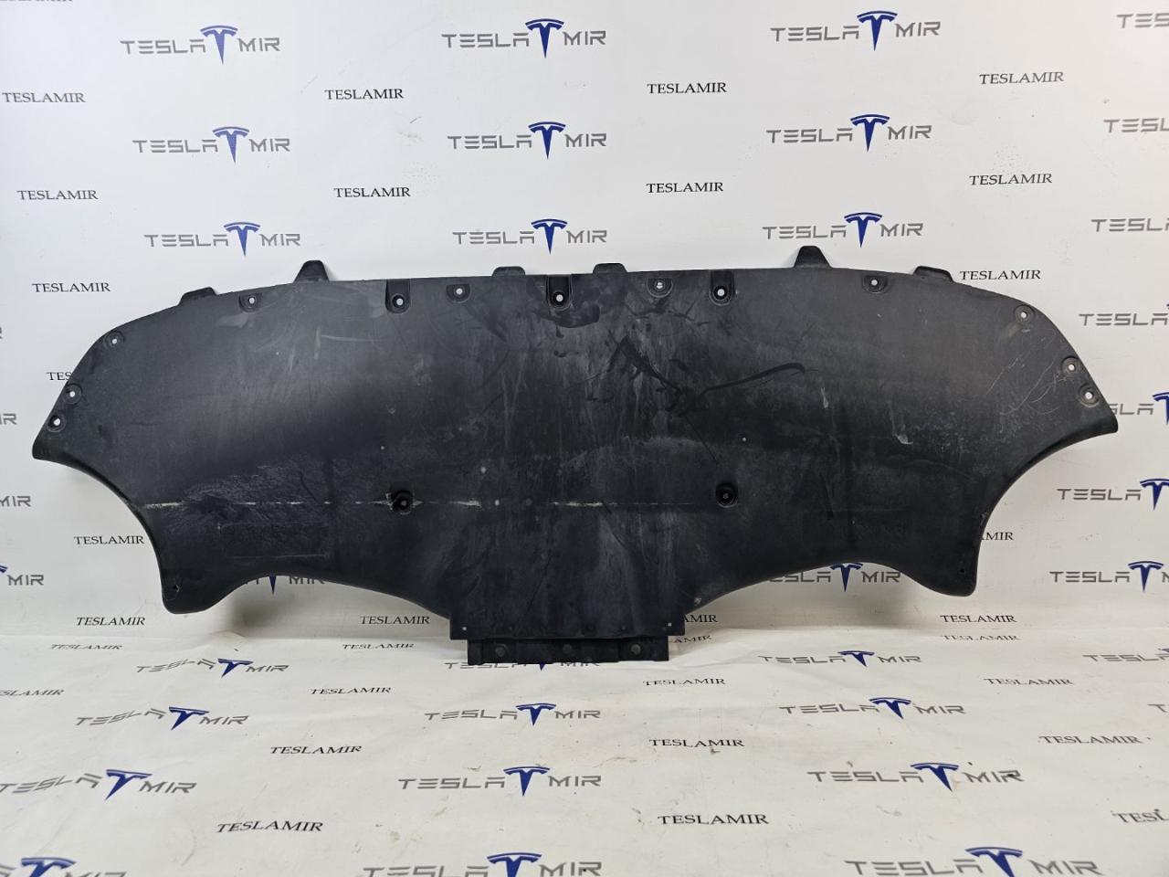 защита бампера заднего Tesla Model Y 1 поколение 2024, 1494007-00 - фото №1