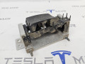 Крышка-фиксатор низковольтного разъёма высоковольтной батареи Tesla Model S 1 поколение [рестайлинг] 2018, 1003311-00 - фото №3