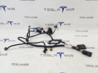 Электропроводка панели радиаторов (телевизора) Tesla Model Y 1 поколение 2024, 2489050-00, 2489050-04