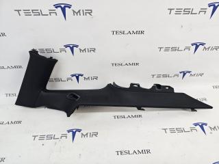 Накладка ремня безопасности стойки С правая Tesla Model 3 2 поколение 2024, 1867544-20