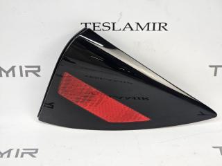 отражатель правый Tesla Model 3 2 поколение 2024, 1715105-30