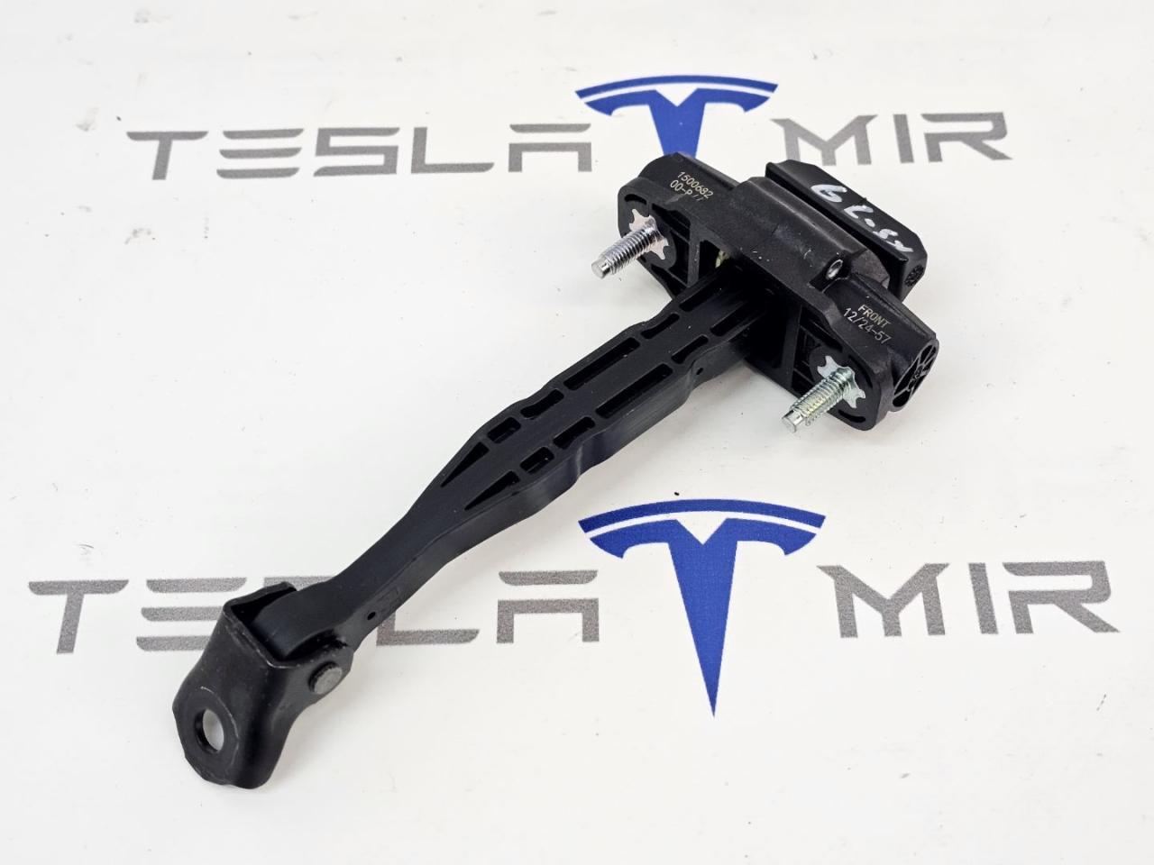 ограничитель открывания двери Tesla Model Y 1 поколение 2024, 1500682-00 - фото №1