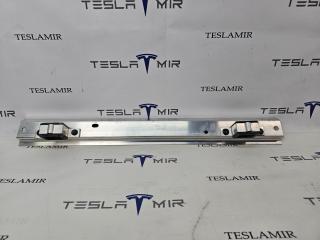 Усилитель бокса подкапотного Tesla Model Y 1 поколение 2025, 2132440-00