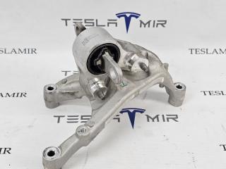 кронштейн двигателя Tesla Model S 1 поколение [2-й рестайлинг] 2022, 1134682-00