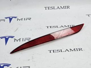 Катафот заднего бампера (отражатель) левый Tesla Model 3 1 поколение 2023, 1077406-00