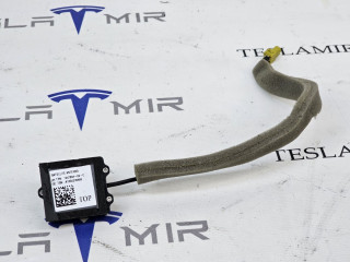 Блок спутниковой антенны Tesla Model X 1 поколение 2018, 1047863-00