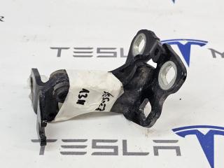 петля двери Tesla Model 3 1 поколение 2023, 1091331-00