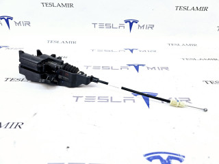 Электропривод (активатор, актуатор) замка капота Tesla Model Y 1 поколение 2021, 1500398-00, 1643071-00