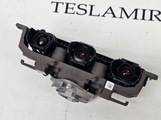 Камера тройная (TRIPLE) лобового стекла (регулируемая) Tesla Model Y 1 поколение 2024, 1806315-00