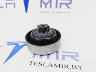 сайлентблок кронштейна компрессора кондиционера Tesla Model 3 1 поколение 2021, 1500696-00, 1506443-00