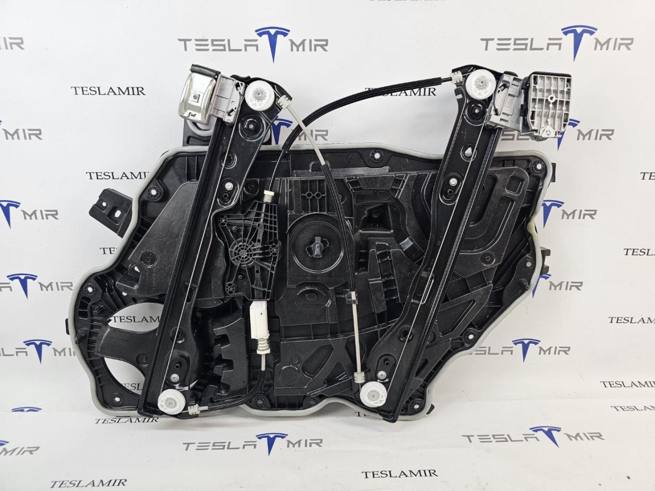 стеклоподъемник передний левый Tesla Model Y 1 поколение 2024, 1526804-00, 1495510-00 - фото №1