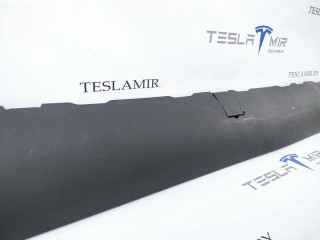 накладка на порог Tesla Model 3 1 поколение 2020, 1089830-00, 1089828-00