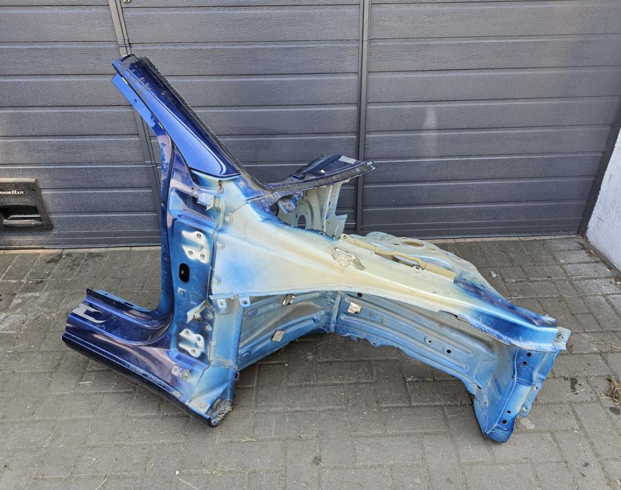 четверть передняя правая Tesla Model 3 1 поколение 2023, 1073680-S0, 1080023-S0, 1080022-S0 - фото №1