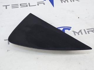 Накладка боковая торпеды правая Tesla Model Y 1 поколение 2024, 1083362-00