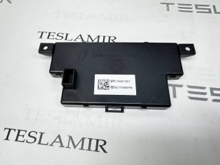 ключ-карта Tesla Model Y 1 поколение 2021, 1131087-00, 1131088-01, 1100241-00, 1089774-00