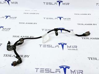 Электропроводка суппорта (ручника) правая Tesla Model 3 1 поколение 2019, 1098483-00