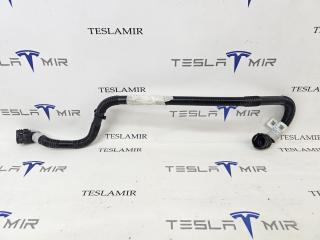 Шланг системы охлаждения - трубопровод порога Tesla Model Y 1 поколение 2024, 1501345-00, 1501345-99