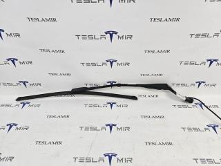 щеткодержатель (поводок стеклоочистителя, дворник) Tesla Model 3 1 поколение 2023, 1076728-00, 1076730-00, 1076726-00, 1621685-00