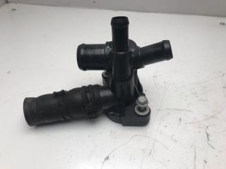 фланец (тройник) системы охлаждения Chevrolet Equinox 3 поколение 2019, 2.0 л., бензин, АКПП, черный, внедорожник 5 дв., полный привод, 063515605