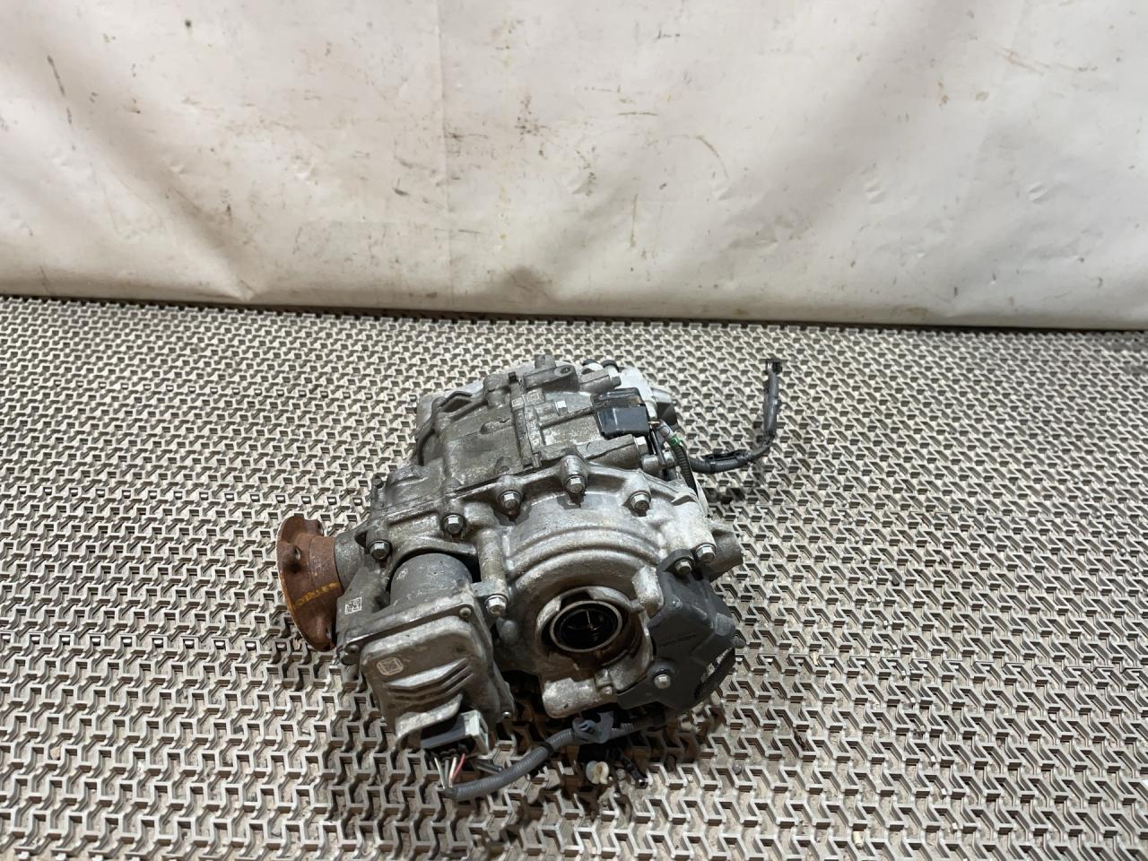 редуктор заднего моста Acura MDX 4 поколение 2022, 3.5 л., бензин, АКПП, серебристый, полный привод, HT1JD-1022098, J212JA - фото №1