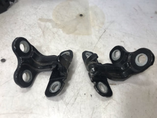 петля двери Jaguar XE X760 [ресталинг] 2019, 2.0 л., бензин, АКПП, черный, задний привод