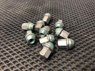 гайка колесная Buick Envista 1 поколение 2024, 1.2 л., бензин, АКПП, белый, передний привод