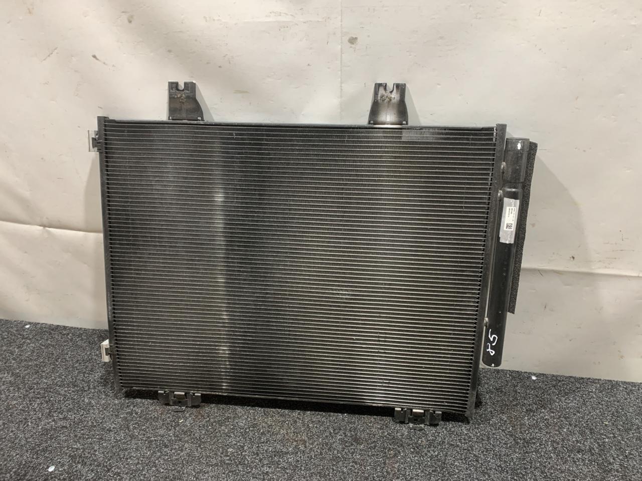 радиатор кондиционера Acura MDX 4 поколение 2022, 3.5 л., бензин, АКПП, серебристый, полный привод, 80100-TYA-A111-M1 - фото №1