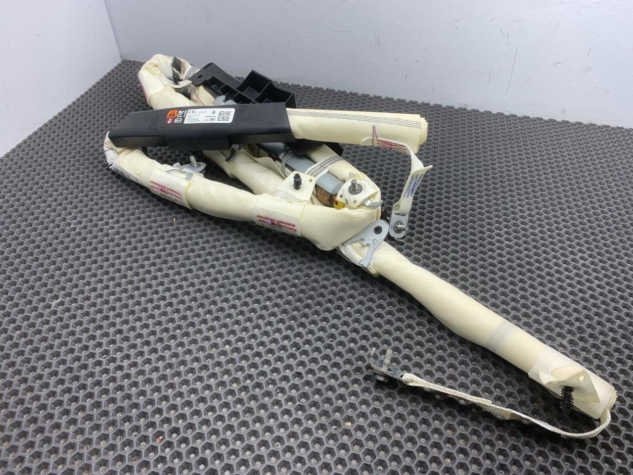 подушка безопасности боковая (шторка) Chevrolet TrailBlazer 3 поколение 2021, 1.3 л., бензин, АКПП, черный, полный привод, 60005664 - фото №1