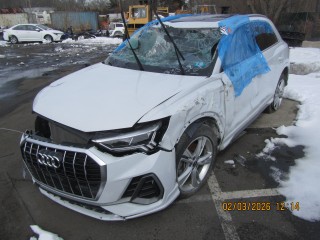 Audi Q3 F3