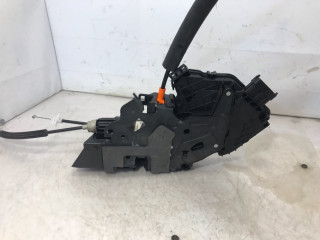 замок двери передней левой Jaguar XE X760 [ресталинг] 2019, 2.0 л., бензин, АКПП, черный, задний привод, C36990105