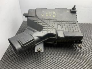 корпус воздушного фильтра Infiniti QX60 L50 [рестайлинг] 2019, 2.0 л., бензин, АКПП, белый, полный привод, 5NA1A