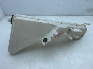 бачок омывателя Volvo XC60 2 поколение 2023, 2.0 л., бензин, АКПП, белый, внедорожник 5 дв., передний привод, 32328197, 32328198