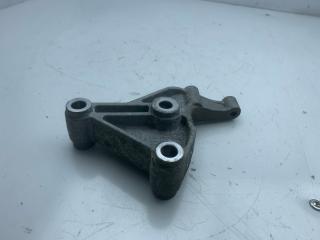 кронштейн двигателя Chevrolet Equinox 3 поколение 2018, 1.5 л., бензин, АКПП, черный, внедорожник 5 дв., полный привод, 12674221