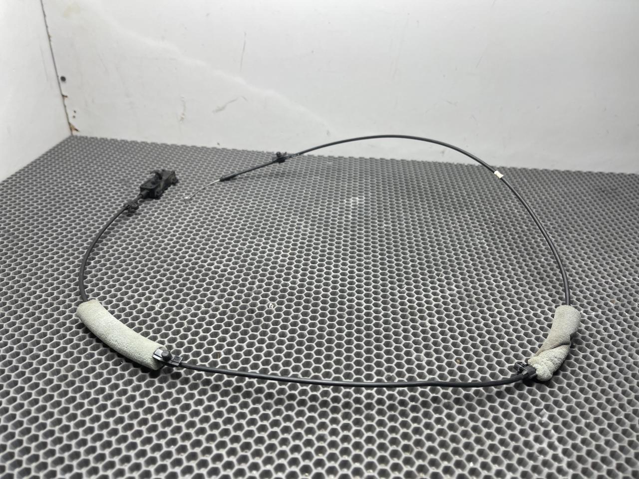 трос капота Acura MDX 4 поколение 2022, 3.5 л., бензин, АКПП, серебристый, полный привод - фото №1