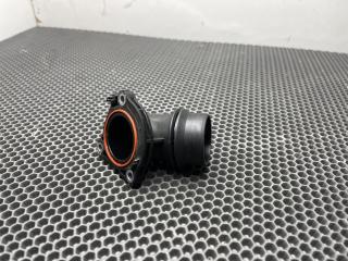 фланец (тройник) системы охлаждения Chevrolet TrailBlazer 3 поколение 2021, 1.3 л., бензин, АКПП, черный, хетчбэк 5 дв., передний привод, 12685192