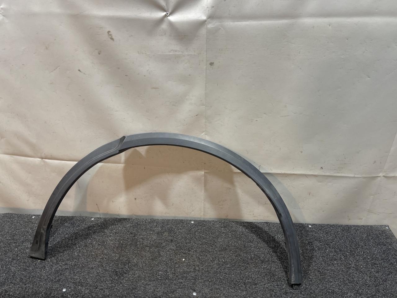 молдинг крыла заднего левого Acura MDX 4 поколение 2022, 3.5 л., бензин, АКПП, серебристый, полный привод, 74450-TYAA - фото №1