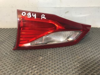 фонарь крышки багажника правый Chevrolet Equinox 3 поколение (2017 - 2026), 1.5 л., бензин, АКПП, белый, передний привод, 84235058RH