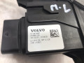 замок двери передней левой Volvo XC60 2 поколение 2023, 2.0 л., бензин, АКПП, белый, внедорожник 5 дв., передний привод, 31440997 - фото №5