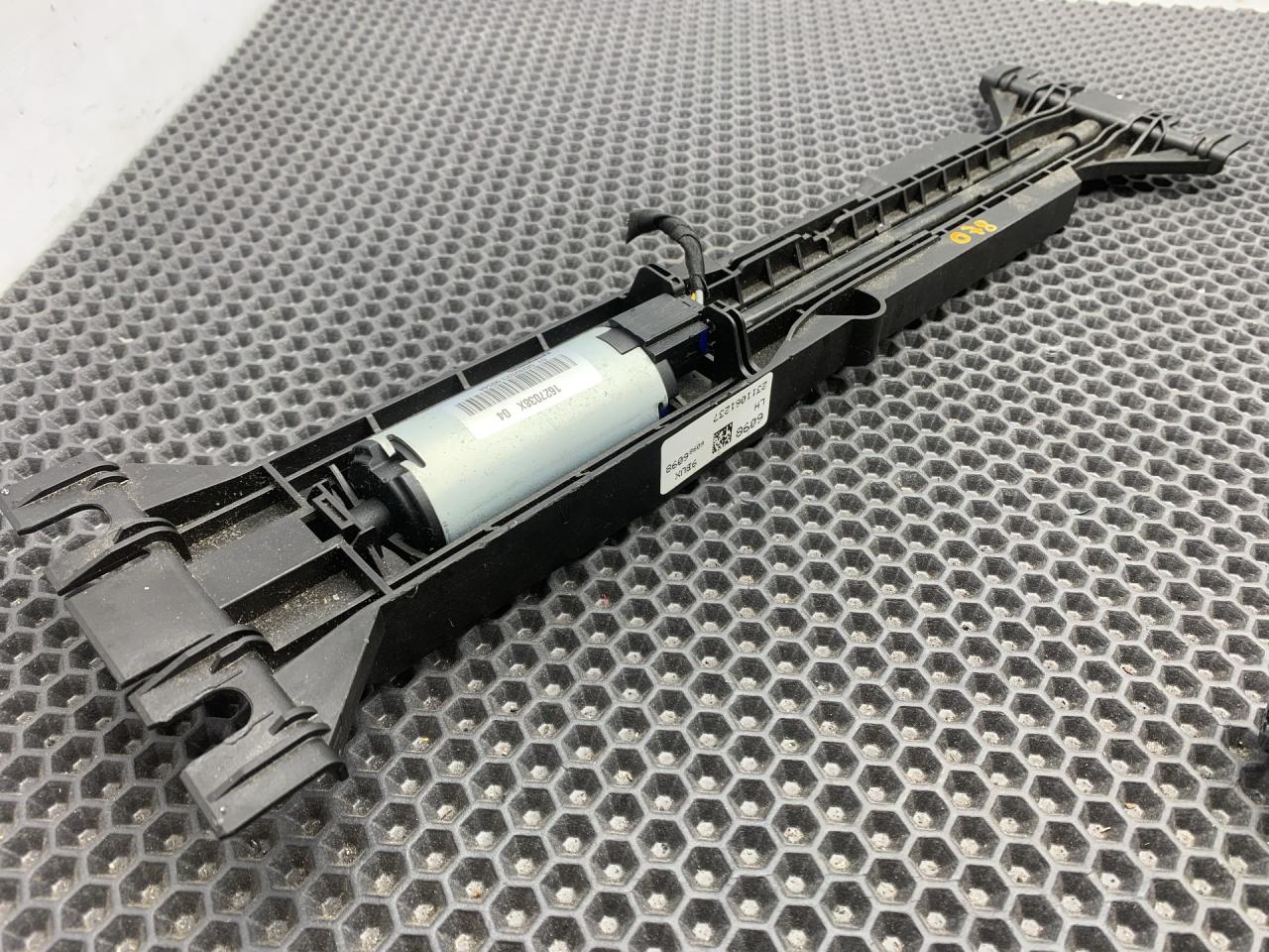 моторчик регулировки сиденья Buick Envista 1 поколение 2024, 1.2 л., бензин, АКПП, белый, передний привод - фото №1