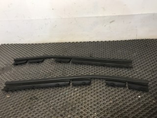уплотнитель подкапотного пространства GMC Terrain 2 поколение [рестайлинг] 2022, 1.5 л., бензин, белый, полный привод
