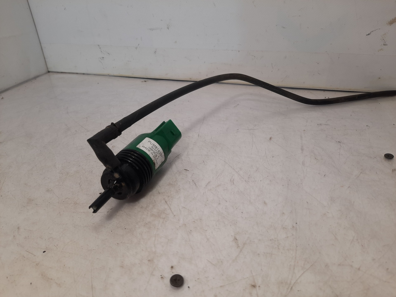 насос (моторчик) омывателя фар Chevrolet Equinox 3 поколение 2019, 1.5 л., бензин, АКПП, белый, внедорожник 5 дв., передний привод, PUM814257 - фото №1