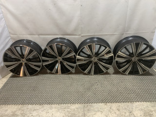 диск литой Volvo XC60 2 поколение 2023, 2.0 л., бензин, АКПП, белый, внедорожник 5 дв., передний привод, VALSI7, RONAL4729