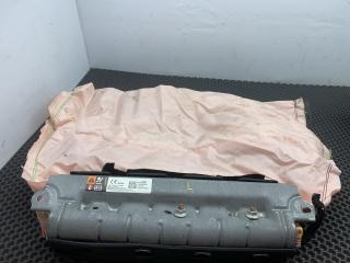 подушка безопасности коленная Chevrolet TrailBlazer 3 поколение 2021, 1.3 л., бензин, АКПП, черный, полный привод, 42457826