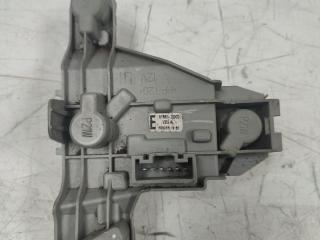 панель заднего фонаря Toyota Corolla 9 поколение E120 [рестайлинг] (2004 - 2007), хетчбэк 5 дв., 8156002300