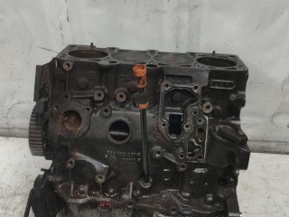 блок цилиндров Volkswagen Passat B5 [рестайлинг] 2003, 1.8 л., ADR, бензин, МКПП